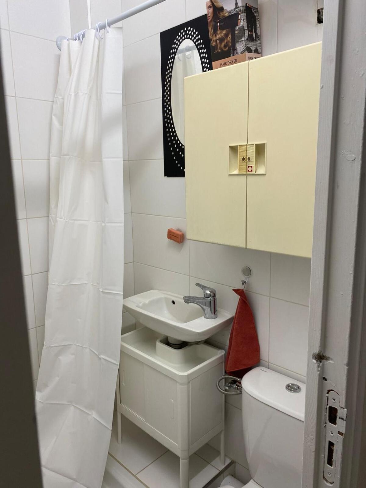 Loge, Facing Gare Du Nord Apartment *